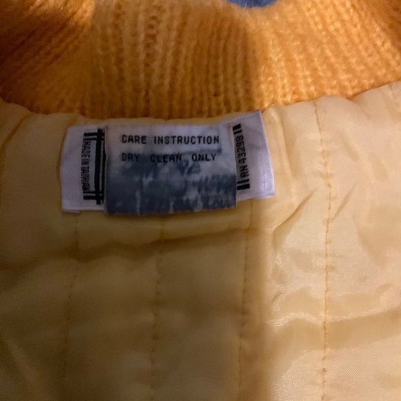 By GALLERY  Bright Yellow jkt size SMALL - Picture 8 of 12